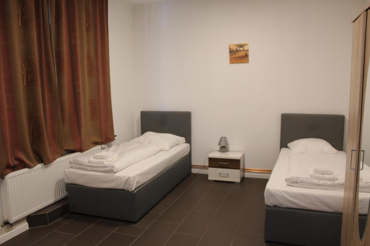 David'S Hostel เกสทาคท์ ภายนอก รูปภาพ
